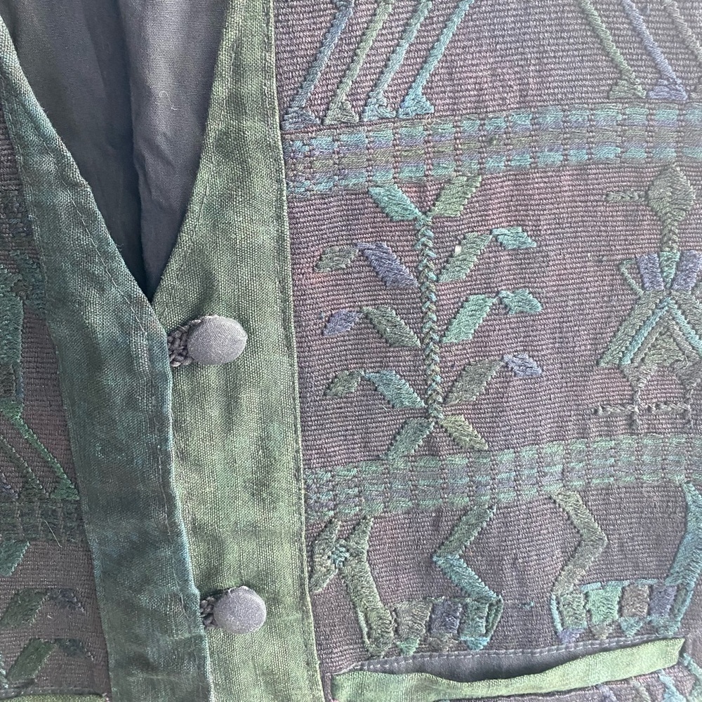 VINTAGE aztec design vest - Picture 4 of 5